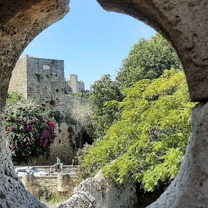 Tres jolie vue de la vieille ville de Rhodes